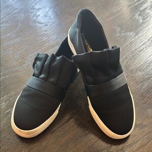 Louise et Cie LL Bucca Satin Stylish Black Slip-On Sneakers Shoes Size 9 1/2